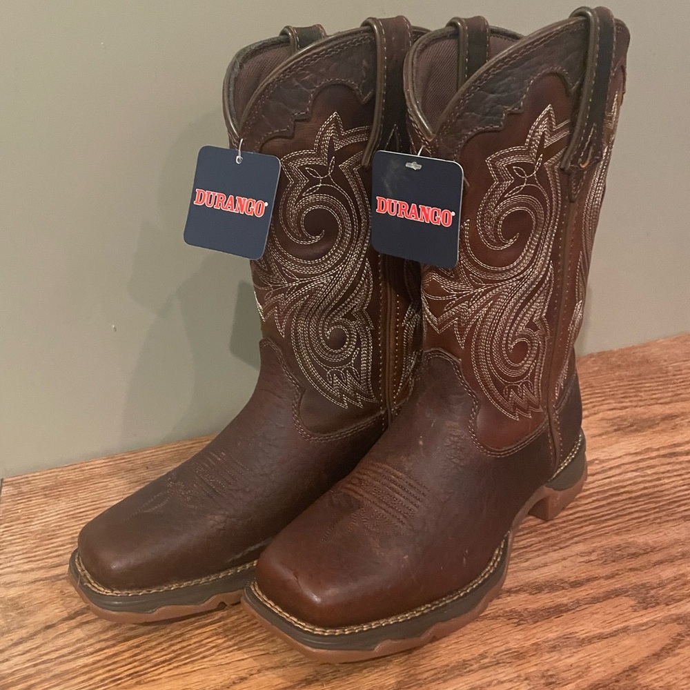Durango Boots.. women’s 6.5 M